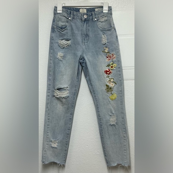 91 Cotton On Straight Leg Blue Jeans with Distressed Floral Design - Picture 2 of 13